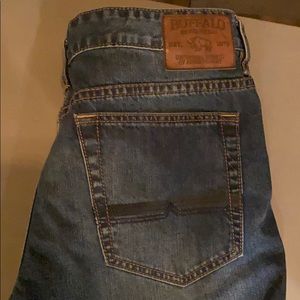 men’s buffalo jeans